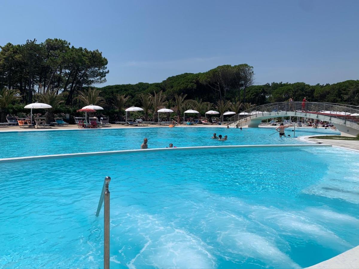 Ferienwohnung Penthouse Bellavista Lignano Sabbiadoro Exterior foto